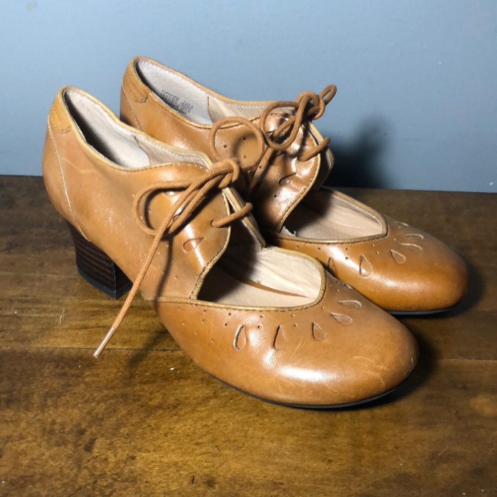 Miz Mooz New York  City heeled Fordham brown cutout leather shoes